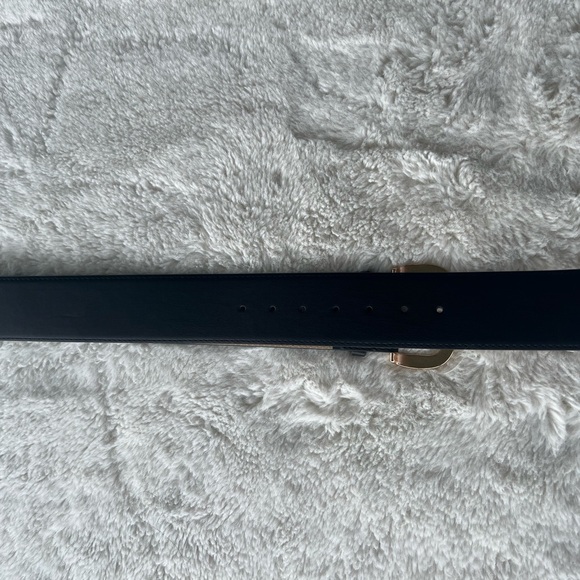 New Guani Bernini women’s wide faux- leather stretch belt - Picture 3 of 6